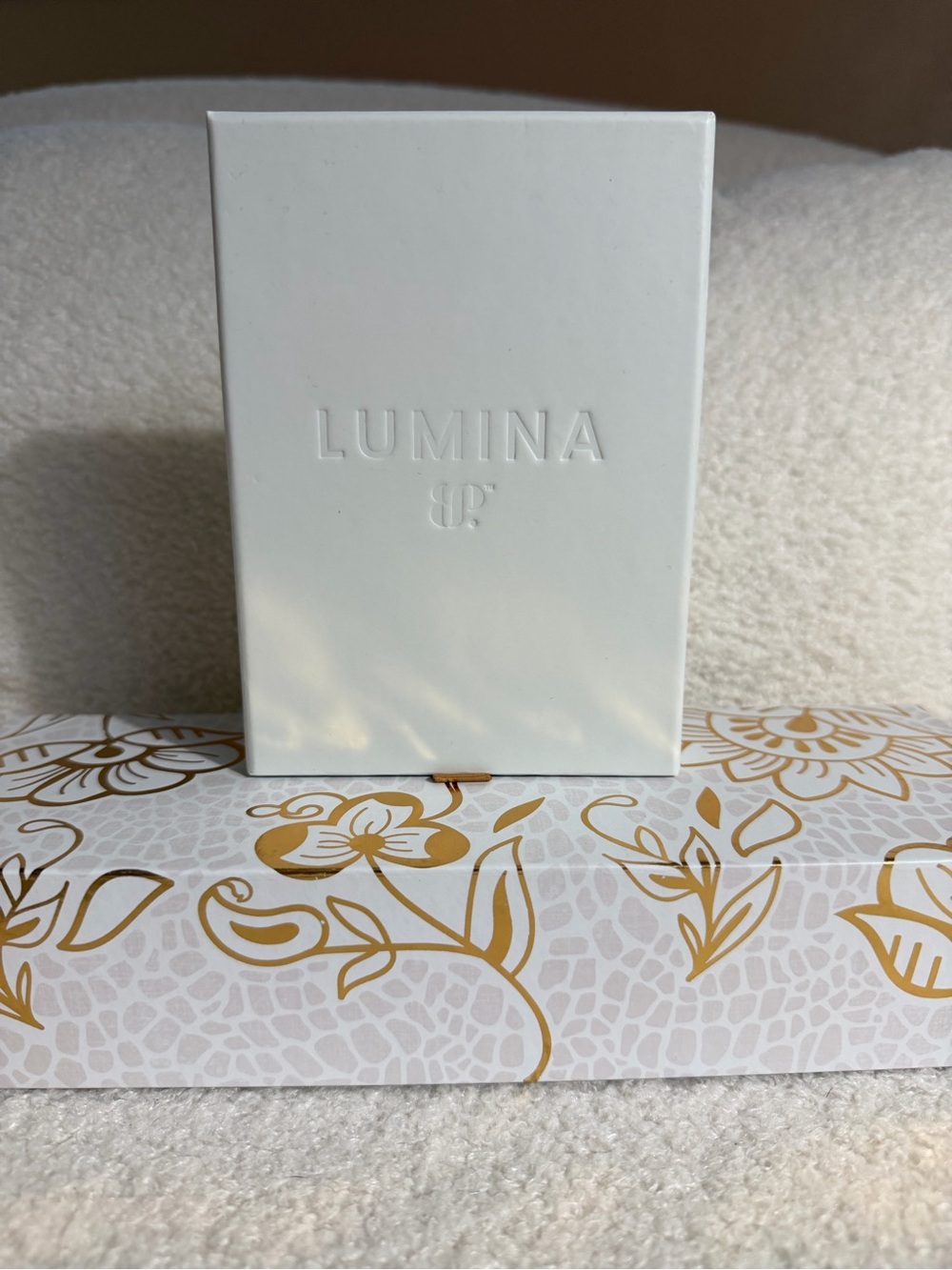 Bomb Party Lumina Necklace - Picture 2 of 4